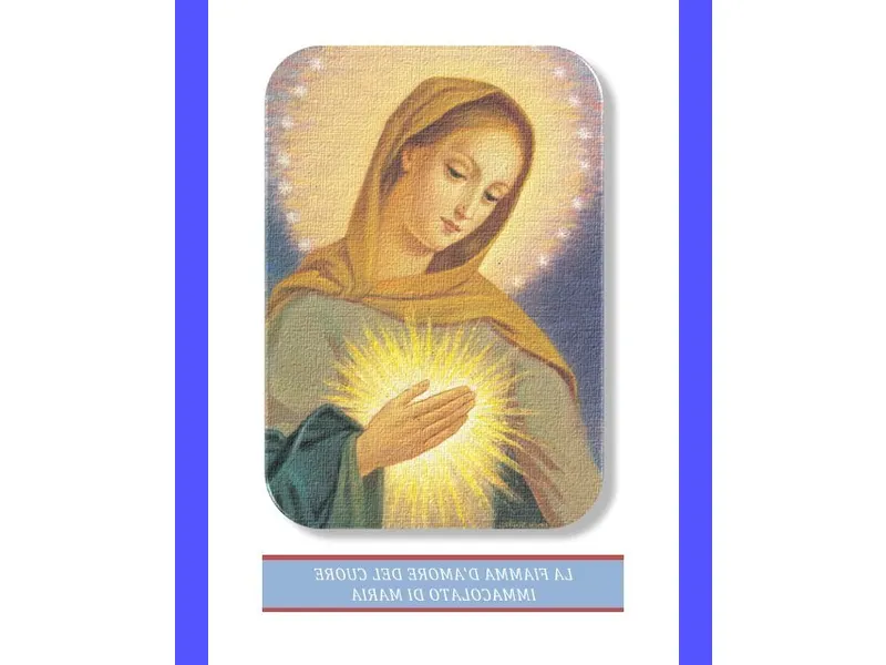 Raffigurazione di mani giunte in preghiera rivolte verso il Cuore di Maria, simbolo di devozione e fiducia nella spiritualità mariana.