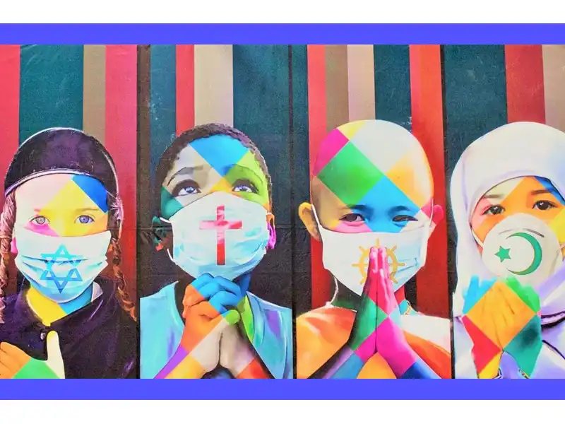 Gruppo diversificato di persone di diverse etnie e religioni unite in preghiera per la pace globale, simbolo di unità, armonia e speranza per un mondo migliore.